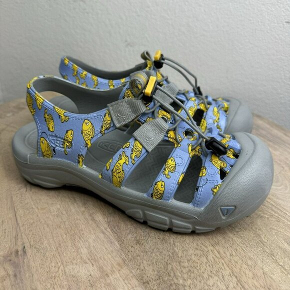 KEEN Sunport Youth Size 4 Blue Yellow Fish Waterproof Outdoor Sandals US 4 37 EU - Picture 1 of 7